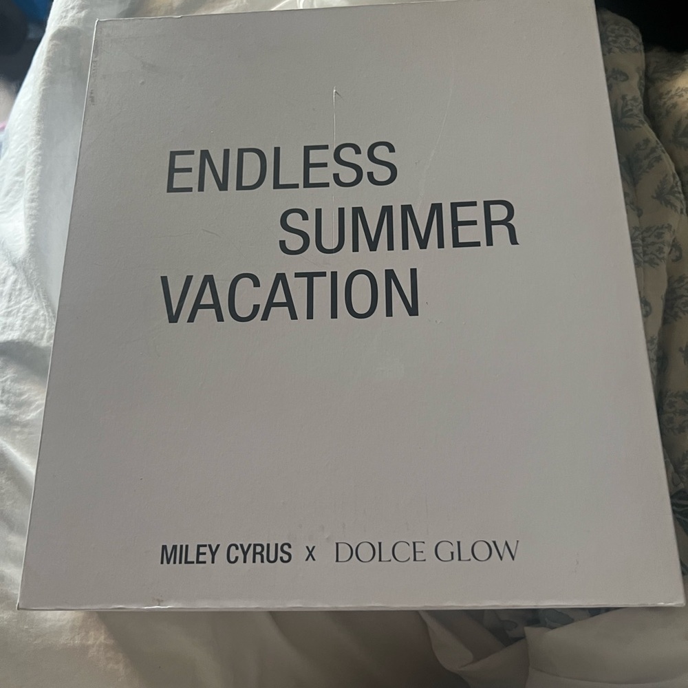 Dolce Glow Endless Summer Vacation Set